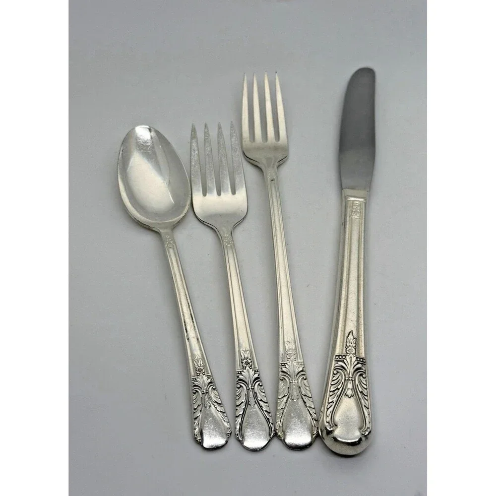 Wm‎ Rogers Avalon Cabin Silverplate Flatware Set 4pc Knife Fork Spoon 1940s
